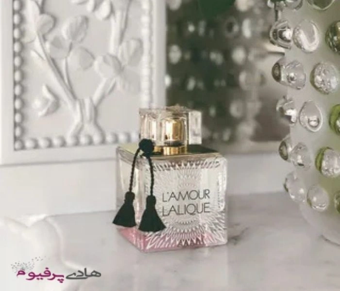 مشخصات عطر لالیک زنانه اصل